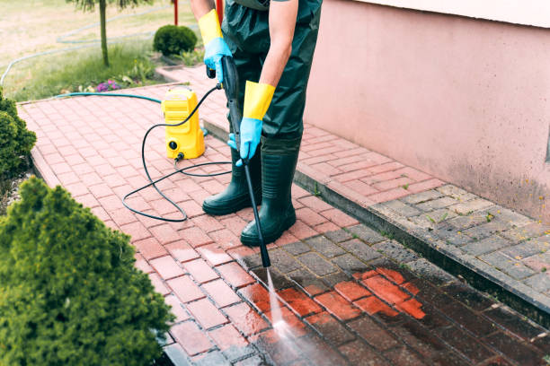 Garage Pressure Washing in Cerritos, CA